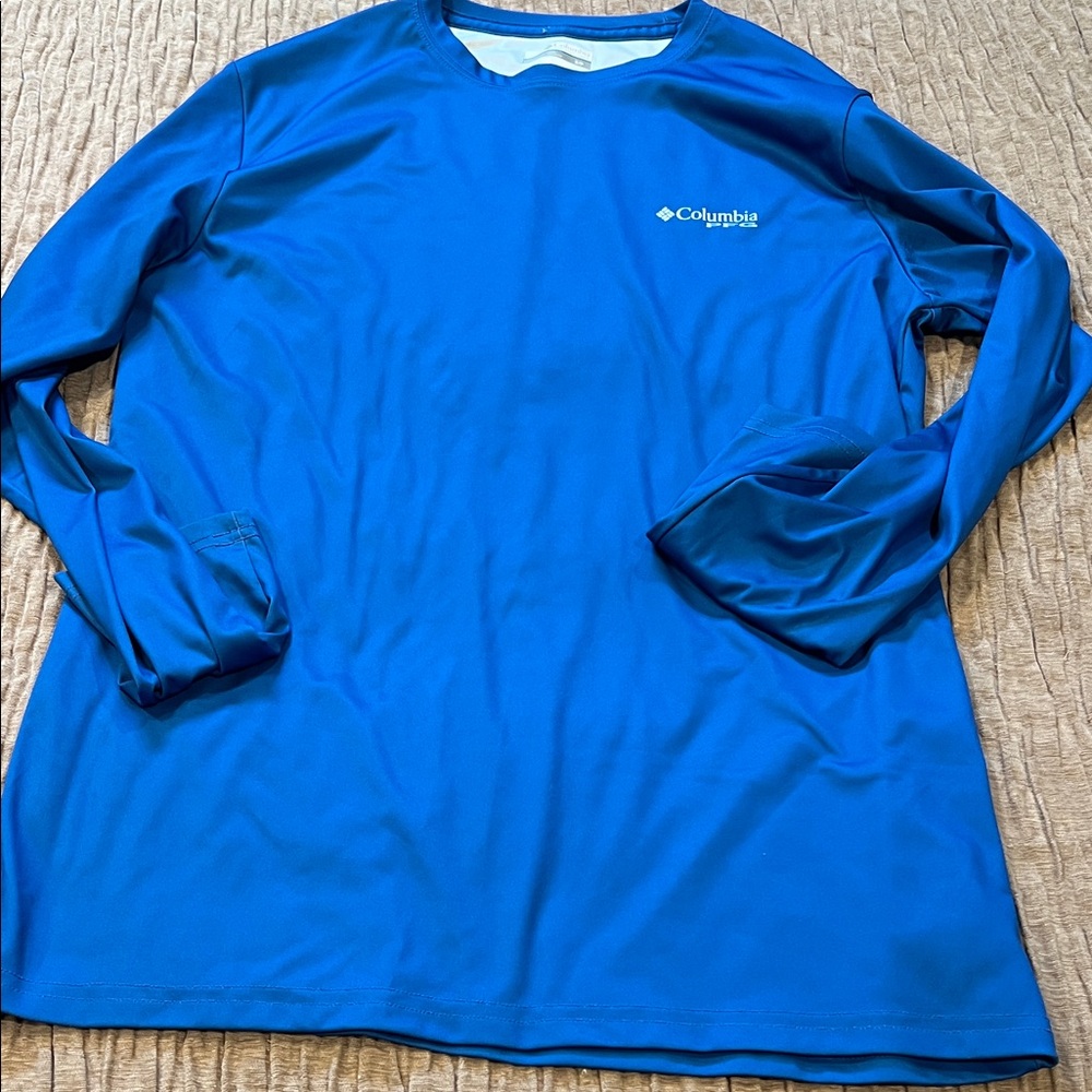 Columbia Blue Performance Top